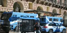 Corteo contro il riarmo, controlli in centro a Torino