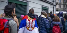 In Serbia affluenza in forte aumento alle urne, 'irregolarit&agrave; e incidenti a seggi'. Presidenziali in Bulgaria