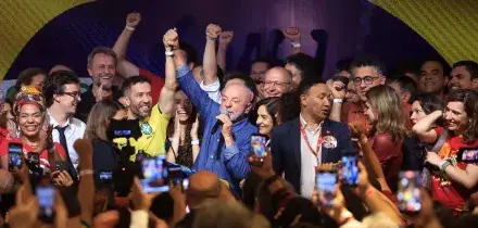 Brasile, Lula rieletto presidente. Bolsonaro contesta l'esito del voto