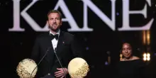 Kane vince il Pallone d'Oro, Putellas regina del calcio femminile