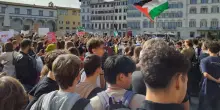 Manifestazione degli studenti a Firenze con un corteo in centro
