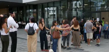 Israele al voto, affluenza record: alle 16 &egrave; al 55,7%, la pi&ugrave; alta dal 1973. Appello di Netanyahu a votare
