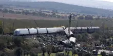 Spagna: Toledo, almeno 64 morti nello scontro tra due treni. La Farnesina: 'A bordo 5 italiani, 4 stanno bene. Dispersa una donna'