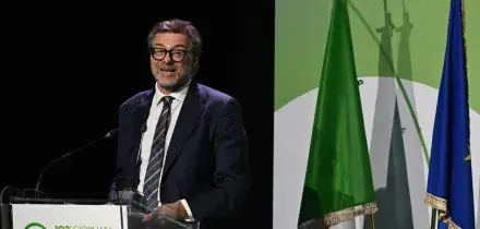 Il caro energia fa danni, vola l'inflazione e la crescita si ferma
