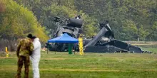 Le ipotesi sulla caduta del Chinook in Bosnia, Crosetto dai feriti in Bosnia
