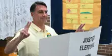 Urne aperte in Brasile, Flavio Bolsonaro vota a Rio e attacca il governo Lula