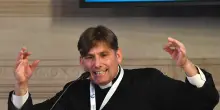 Insulti e minacce a don Coluccia alla periferia di Roma