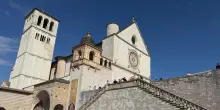 Mattarella, in alcune parti del mondo si torna a benedire le armi