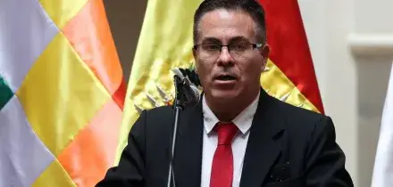 Bolivia, il presidente Paz riconosce Urioste come procuratore generale ad interim