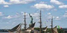 A Trieste Nave Amerigo Vespucci e il Villaggio IN Italia