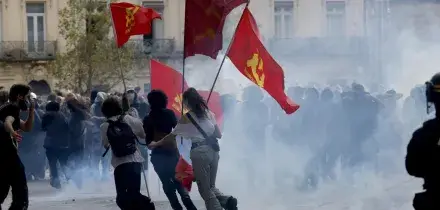 Proteste degli studenti in Francia, scontri e tensioni. Fermate 488 persone, feriti 43 agenti