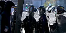 Francia, indagini su 36 casi di presunte violenze di polizia nelle proteste