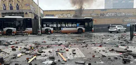 Barricate e sassaiole, scontri tra studenti e polizia a Bruxelles