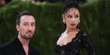 Vaccarello lascia la direzione creativa di Yves Saint Laurent