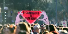 Donne nude per pubblicizzare le vongole, l'azienda espulsa da una fiera in Spagna