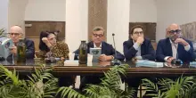 Calenda, senza fondi e IA Servizio sanitario in 10 anni non pi&ugrave; sostenibile