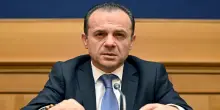 Cateno De Luca, in una seduta spiritica bipartisan &egrave; uscito che si vota il 9-10 maggio