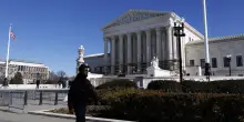 Corte Suprema Usa revoca ancora i limiti a espulsione immigrati verso Paesi terzi