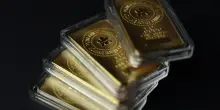 L'oro &egrave; in calo, il prezzo spot perde lo 0,9% a 4.430 dollari l'oncia