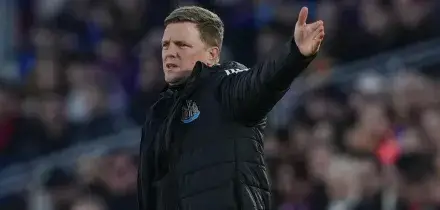 Howe si dimette da allenatore del Newcastle