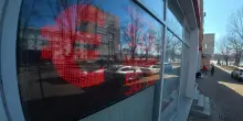 In avvio l'euro stabile a 1,144 sul dollaro