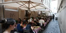 Fipe-Confcommercio, Ferragosto d'oro per ristorazione, a tavola spesa supera miliardo