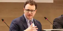 Troppe promesse, pochi risultati: scende la fiducia nell'intelligenza artificiale