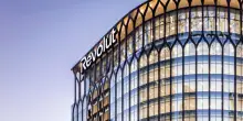 Revolut, al via vendita di azioni dipendenti. Gruppo stimato a 115 miliardi dollari