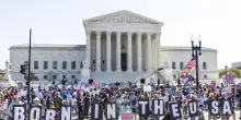 La Corte Suprema Usa contro Trump, mantiene lo ius soli