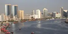 Emirati, 'l'Iran ha lanciato due missili balistici, finiti in mare'