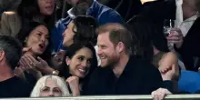 Media, Harry e la moglie Meghan torneranno questo mese a vivere in Gb
