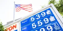 Il petrolio in lieve rialzo a New York a 82,57 dollari