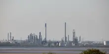 Prezzo del petrolio in rialzo, Wti scambiato a 103,31 dollari