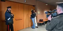 Abusa di una 13enne, rilasciato dopo aver manifestato 'dispiacere'
