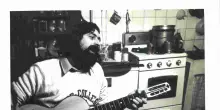 Apertura straordinaria ad ottobre per la mostra su Francesco Guccini a Reggio Emilia