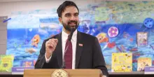 Il sindaco di New York Mamdani sul caldo e le nozze di Taylor Swift