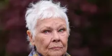 Judi Dench, 'per la malattia agli occhi non posso pi&ugrave; recitare n&eacute; leggere'