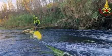Disperso dopo il bagno con i figli nel fiume, trovato senza vita. Un bimbo gravissimo