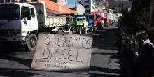 Prosegue la crisi del combustibile in Bolivia nonostante la fine dei blocchi