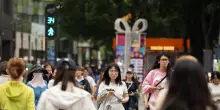 Vendite al dettaglio in Cina rallentano a luglio, +0,6%, consumi sotto le attese