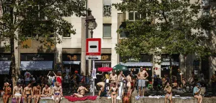 Francia, 'la nuova ondata di caldo torrido si protrarr&agrave; almeno fino al 14 luglio'