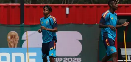 Spagna: Nico Williams compie 24 anni, domani Yamal ne fa 19