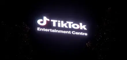 TikTok patteggia in Alabama le accuse di creare dipendenza nei giovani