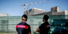 'Schiavi per costruire il consolato Usa', la Naspi a 62 operai disoccupati