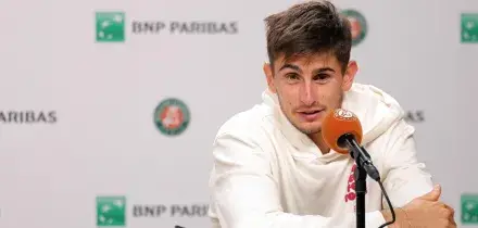 Tennis: Tokyo; Arnaldi al secondo turno, Sakamoto battuto in tre set