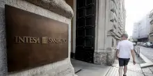Il risiko si scalda, Intesa al lavoro sull'assemblea di settembre