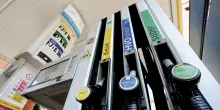 Mimit, prezzo medio self benzina a 1,982 euro al litro, gasolio a 2,185