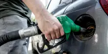 Prezzo petrolio in calo, Wti scambiato a 79,24 dollari