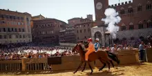 Palio di Siena, Valdimontone vince la quarta prova