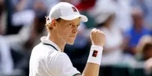 Wimbledon: in campo Sinner-Djokovic 1-0 (6-4), 2-3 nel secondo set DIRETTA